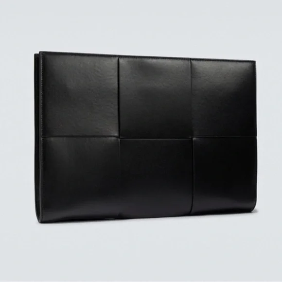 NWT Authentic Bottega Veneta Leather Large Arco Pouch - Picture 2 of 16